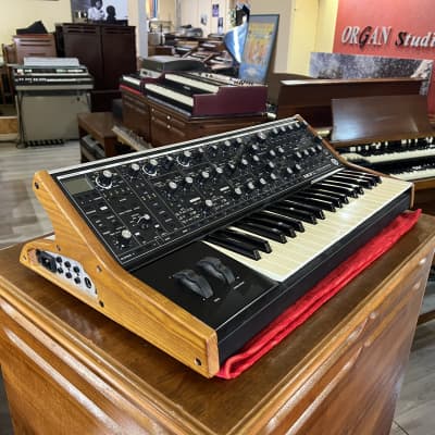 Moog Sub 37 Tribute Edition 2010s - Black