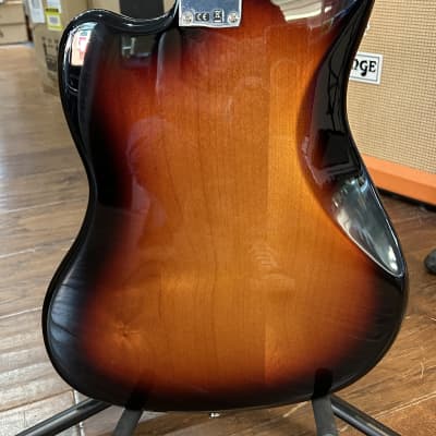 Fender Kurt Cobain Jaguar 3-Color Sunburst  #MX23010496  8 lbs  ?11.2oz image 7