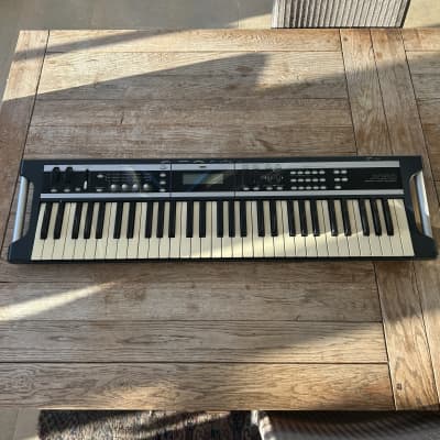 Korg X50 61-Key Music Synthesizer 2000s - Black