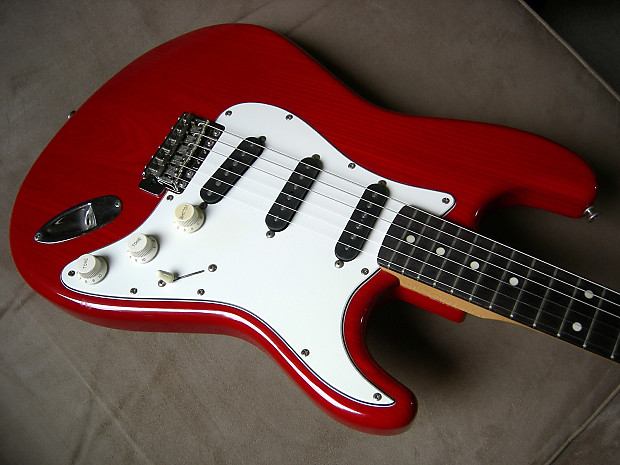 Bill Lawrence Strat Challenger ID Black 62 1985 Trans Cherry