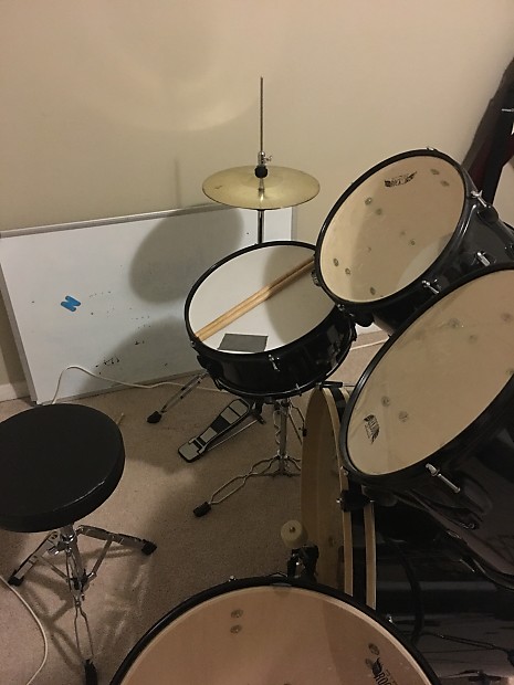 Stage Rocker Beginners drum kit