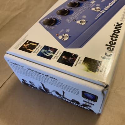 TC Electronic Flashback X4 Delay & Looper 2011 - 2019 - Blue  Excellent condition in box with Original Power Supply image 14
