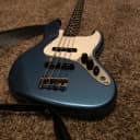 Fender MIM Jazz Bass 2010-2012 Lake Placid Blue