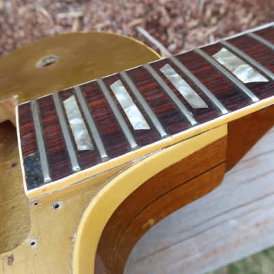 Gibson Les Paul Deluxe 1970 - Gold Top- Husk Body & Neck image 13