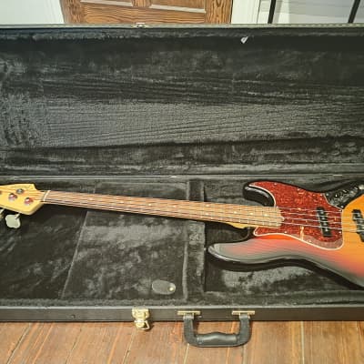 2013 Fender American Standard Jazz Bass image 9