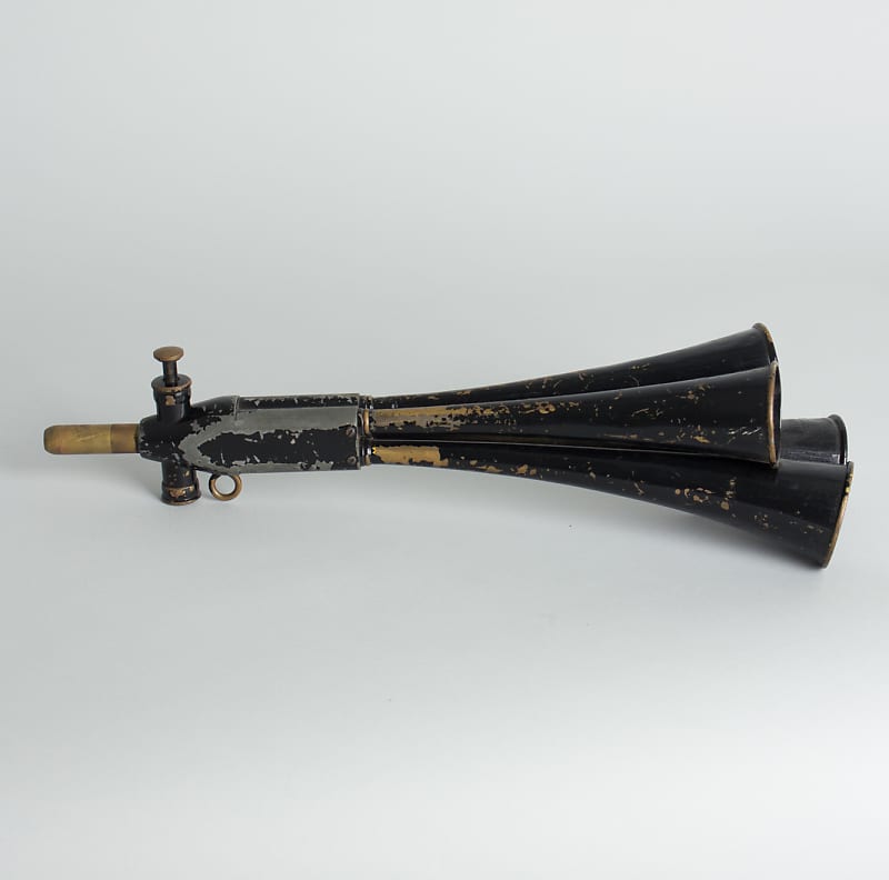 Martin Horn 'Schalmei'- Tenor - Hartenberger World Musical Instrument  Collection