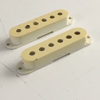 Two Vintage Fender Aged Strat Luthiers Stratocaster Pickup Covers Strat 1994 Relic image 3
