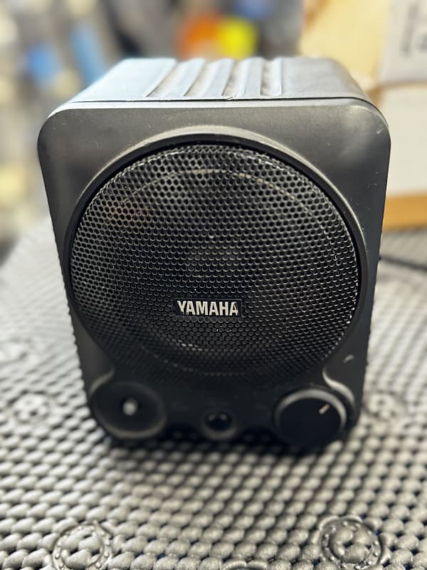 Yamaha Keyboard Speaker KS10 Powered / Amplified hot With Box - Tested - Black