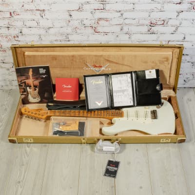 Fender - B2 Custom Shop Limited Edition Fat '50s - Stratocaster Electric Guitar - Relic - Aged India Ivory - IIV - w/ Hardshell Tweed Case - x1332 (USED) image 9