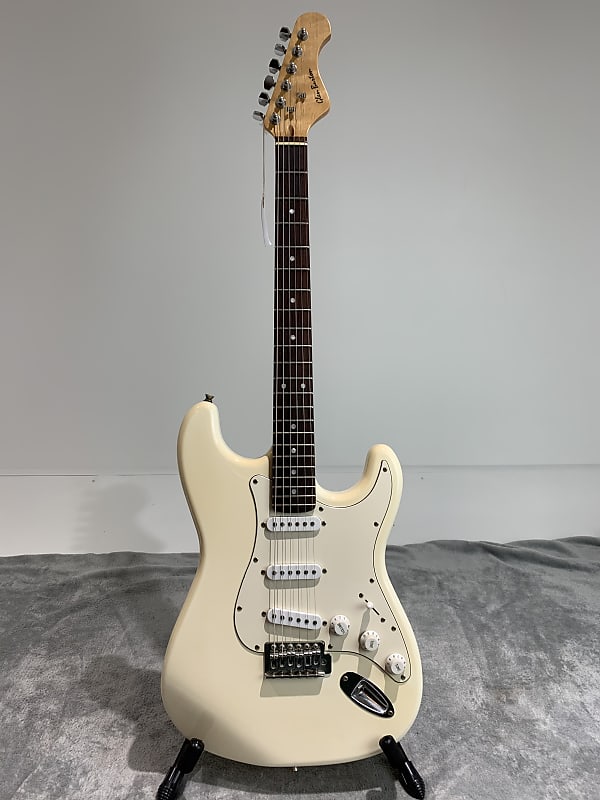 Glen Burton S Type Stratocaster Vintage White stock 25121 1 LE