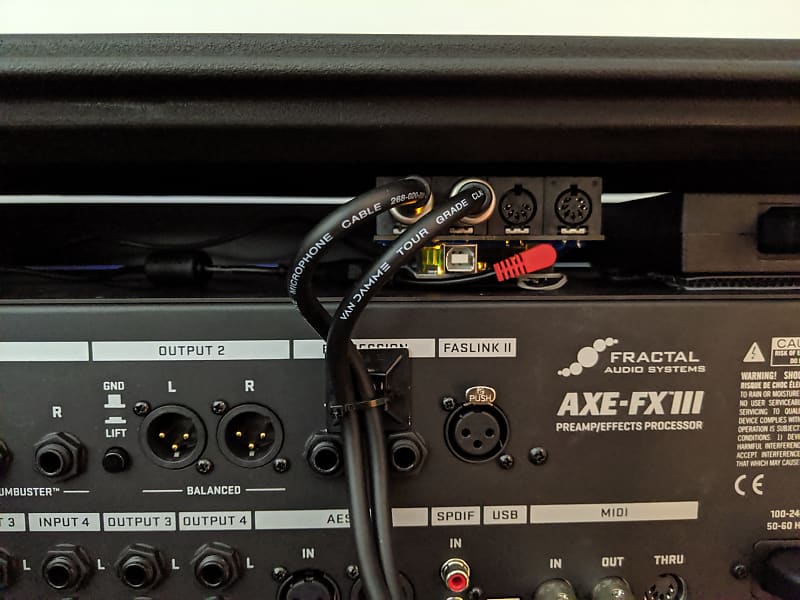 Fractal Audio Axe FX III w/ SKB Roto shallow 4U rack | Reverb Fractal Audio Axe FX III w/ SKB Roto shallow 4U rack | Reverb