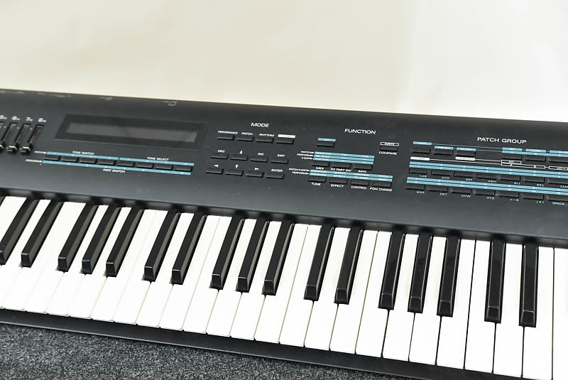 Roland JV-90 76-Key Expandable Synthesizer