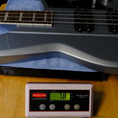 Reverend Set-Neck Series Thundergun Bass Guitar - Metallic Silver Freeze image 7