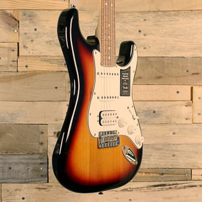 Fender Player Stratocaster HSS (2022, 3-Tone Sunburst) image 3