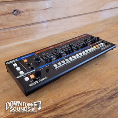 Roland JU-06A Boutique Sound Module Synthesizer image 5