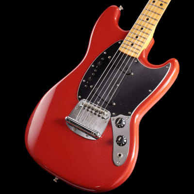 ギター fender usa stratocaster 1981 Morocco red fender usa stratocaster 1981 Morocco red Fender Stratocaster