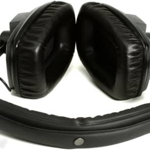 Beyerdynamic DT 150 Closed-back Isolating Studio Headphones image 5