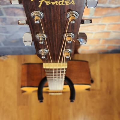 Fender DG-10CELH Left-Handed Acoustic-Electric Guitar Natural image 5