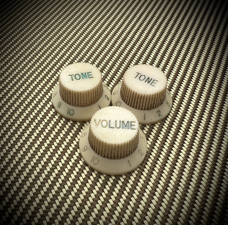 Mojo Guitars Aged / Relic Strat Knobs (Aged White) Reverb