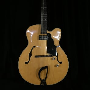 Guild DeArmond X-135 Archtop Hollow Body Electric Jazz Box Guild DeArmond X-135 Archtop Hollow Body Electric Jazz Box