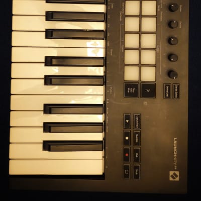 Novation Launchkey 25 MKIII MIDI Keyboard Controller