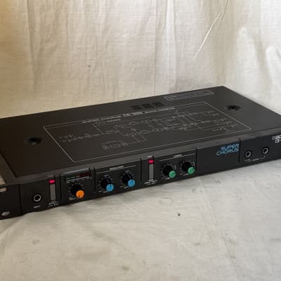 Boss CE-300 Super Chorus | Reverb