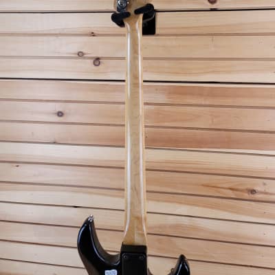 Peavey Foundation Left-Handed Bass with Hardshell Case - Black image 7