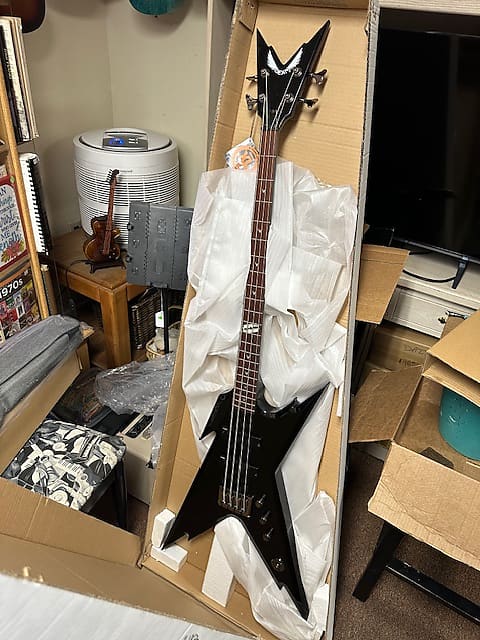 Dean Razorback Bass 4-string electric bass guitar NEW Classic Black RZR BASS  CBK- CAP pickups Local Pickup Item | Reverb