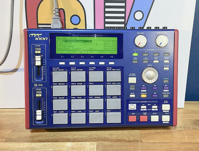 Excellent] Akai MPC1000 Music Production Center 128MB RAM - Blue