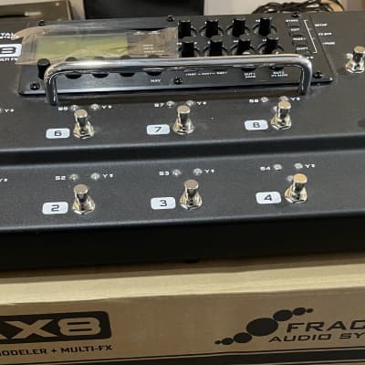 Fractal Audio AX8 Amp Modeler/Multi-FX Processor