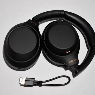Sony WH-1000XM4 Wireless Active Noise Canceling Over-Ear Headphones - Black image 4