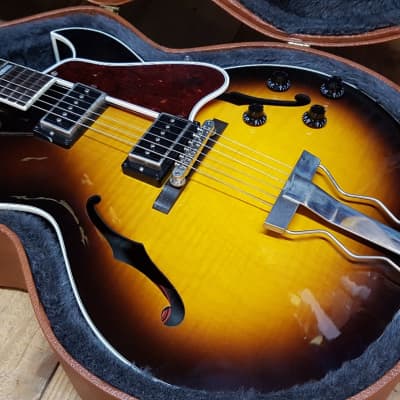 2013 Gibson ES-175 VS Hollow Body Electric Guitar P94 P-94 image 2