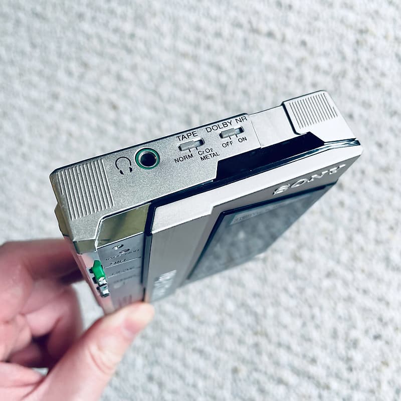 ULTRA RARE] Sony WM-40 Walkman Cassette Player, Excellent Silver ! For  Display or Repair !