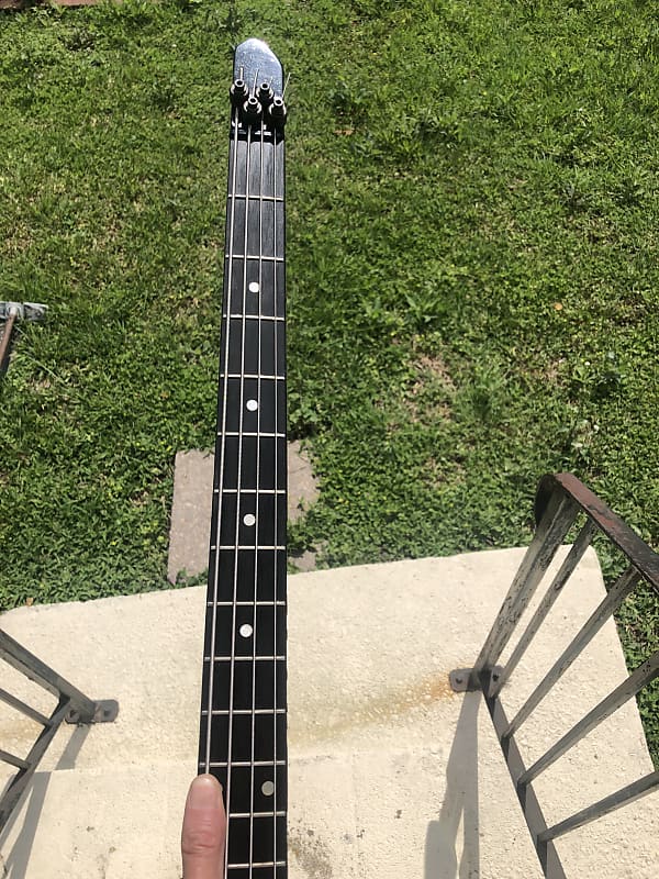 BX-1　YAMAHA One-Of-A-Kind Fretless Yamaha BX-1 | TalkBass.com