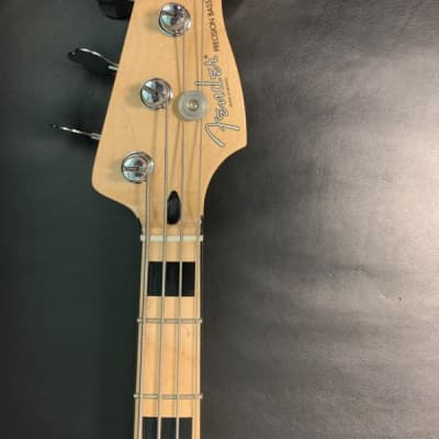 Fender Deluxe Active Precision Bass Special Deluxe Mint Green image 4