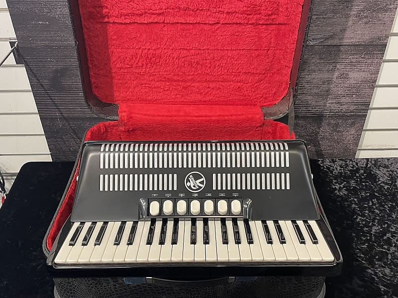 Hohner Bravo III 120 Accordion (Philadelphia, PA) Reverb
