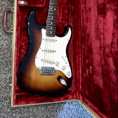 2002 Fender Stratocaster  Electric guitar Made in the usa tweed Hardshell case image 15