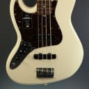 USED Fender American Professional II Jazz Bass Left-Hand - Olympic White (520)