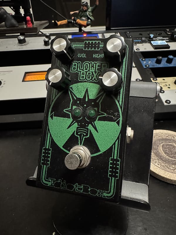 IdiotBox Effects Blower Box