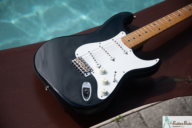 2004 Fender  ST57-70TX  '57 Stratocaster Reissue - Crafted In Japan w USA Texas Special PU’s image 1