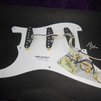 Fender 50's Stratocaster Build 2021 - American Original 59 Loaded Guard image 9