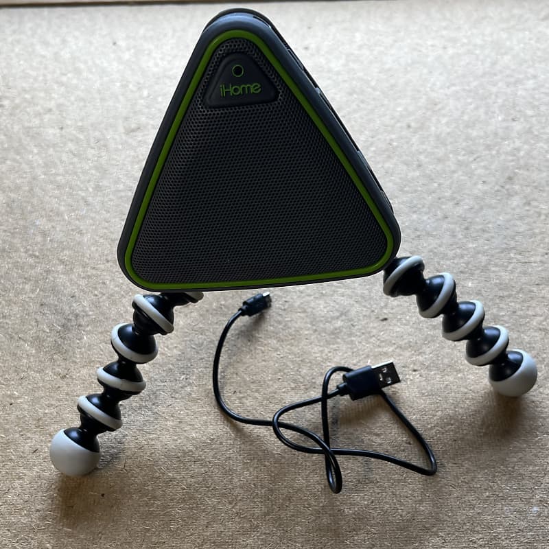 iHome iBT3