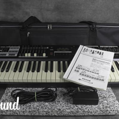 Hammond SK1 61-Key Stage Piano and Organ in Very Good Condition.