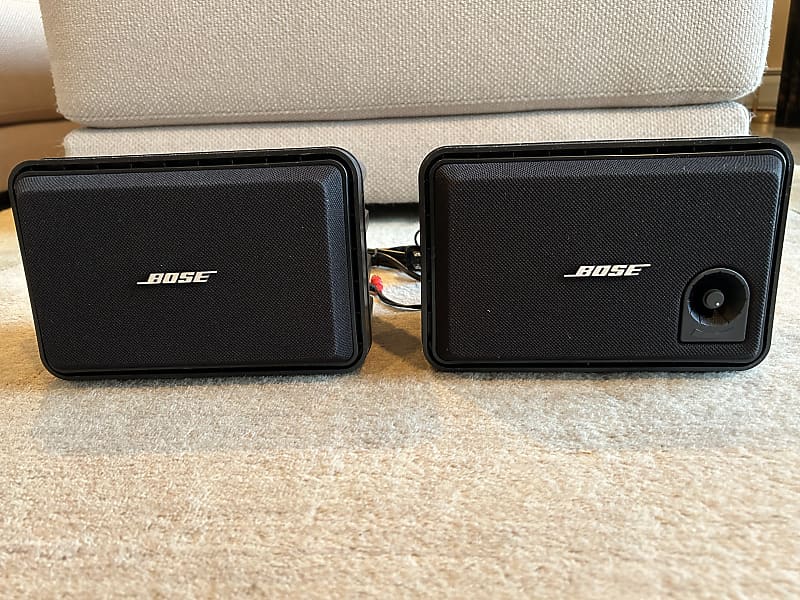 Bose lifestyle hot sale powered speaker