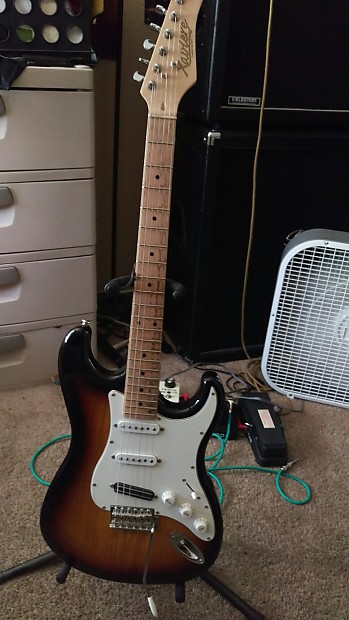 GFS Xaviere Stratocaster Sunburst