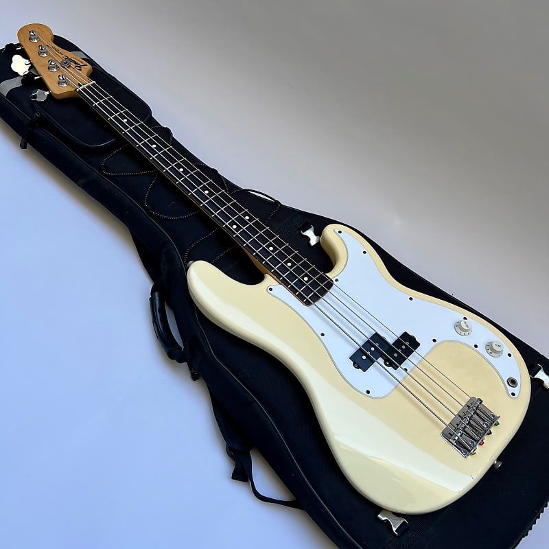 1995 Fender Standard Precision Bass in Olympic White