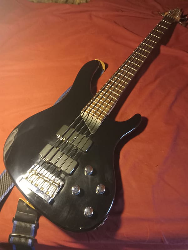 Washburn XB500 90's Black Reverb UK