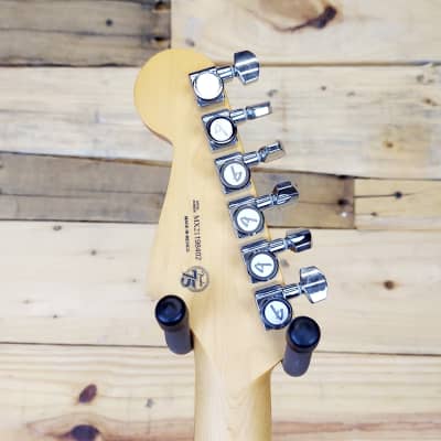 Fender Player Plus Stratocaster with Pau Ferro Fretboard 2021 - Present - Opal Spark image 6
