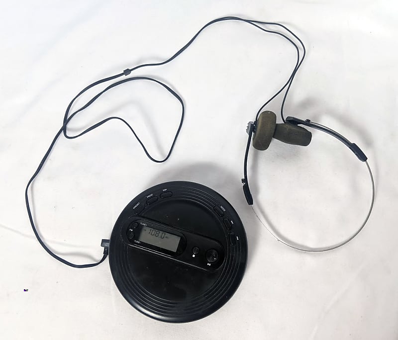 ONN Model ONB15AV201 Personal Portable CD Player with FM Radio, Headphones image 1