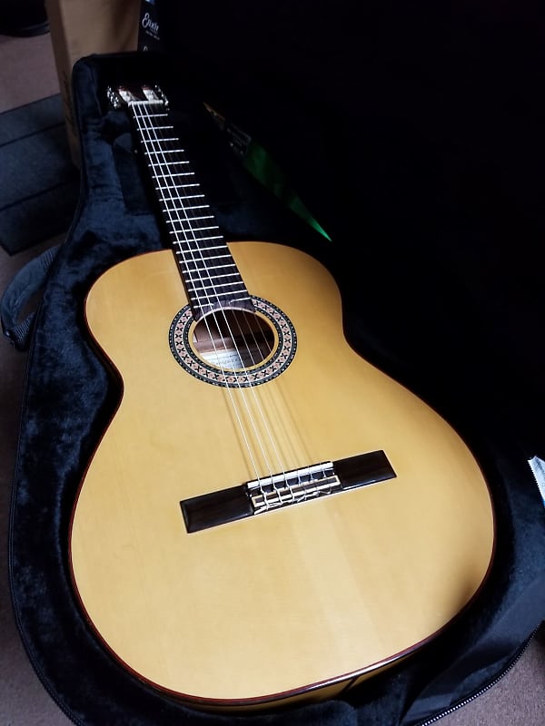 Manuel Rodriguez C3F Flameco Guitar